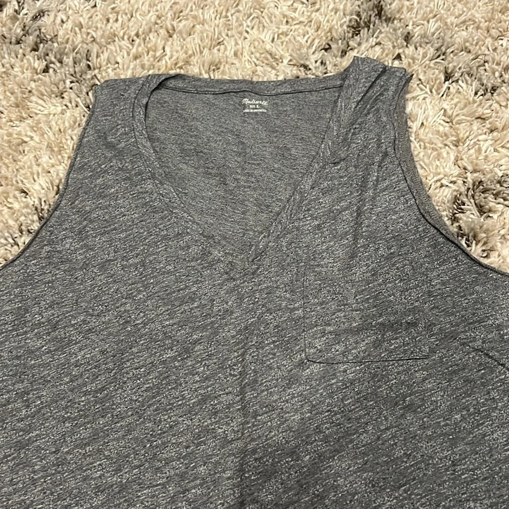 🆕Madewell-Whisper Cotton V-Neck with Pocket Tank - Picture 5 of 5
